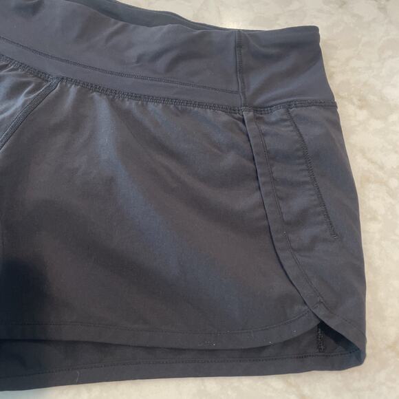 Lululemon Women's Run Times 4" Inseam Shorts Size 6 Black Outdoor Active Running - Picture 3 of 10